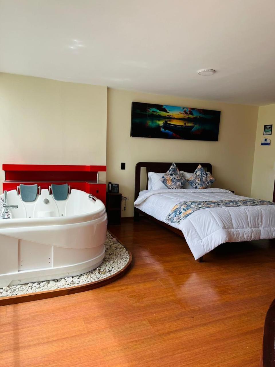Hotel Torre De Cristal *