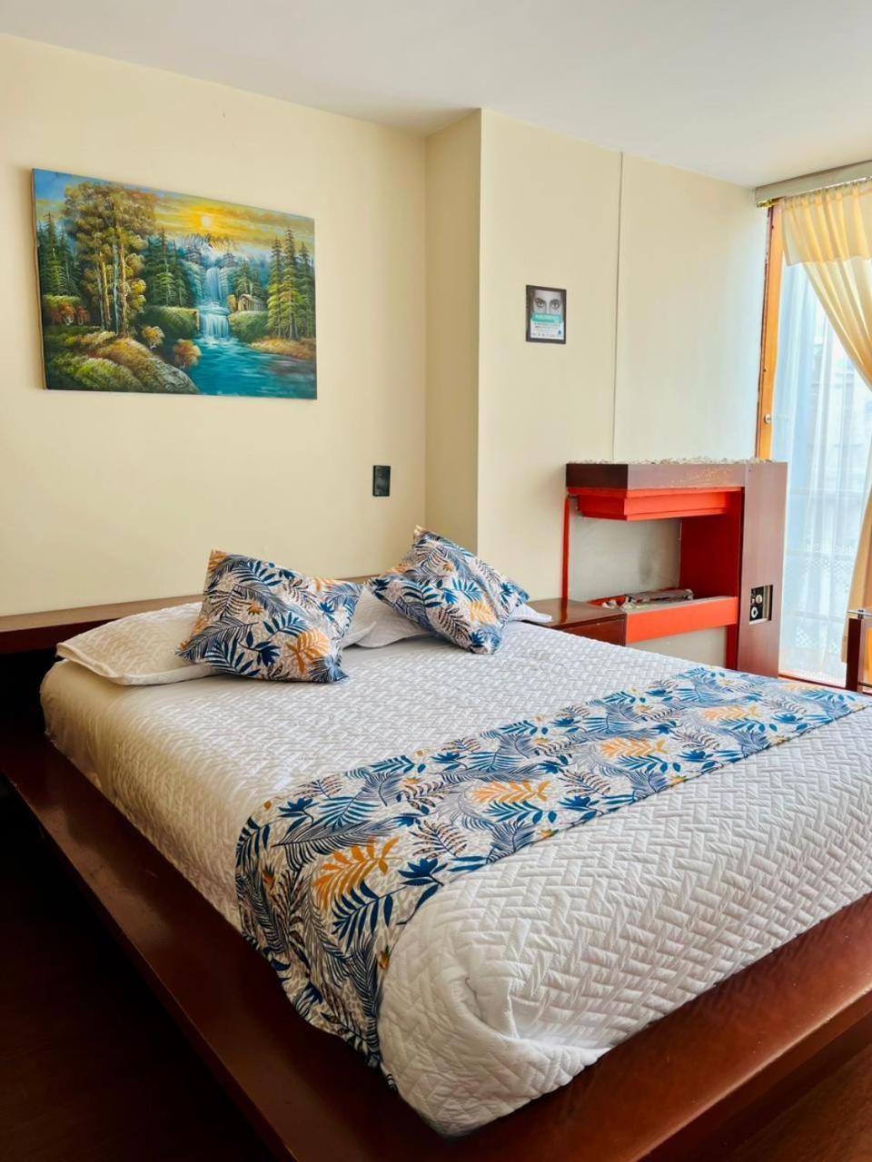 Torre De Cristal Hotel