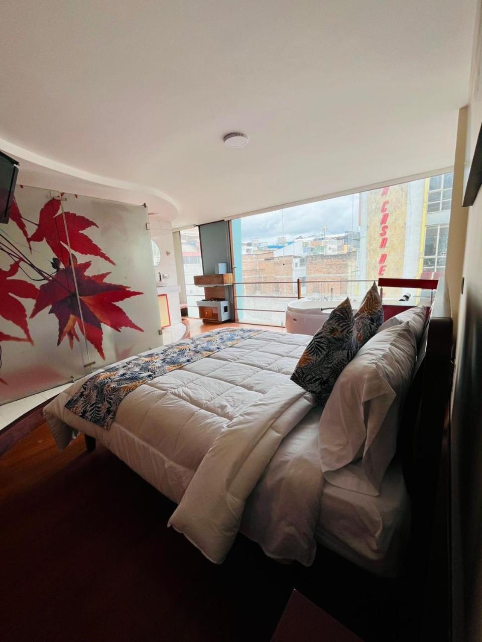 Hotel Torre De Cristal *