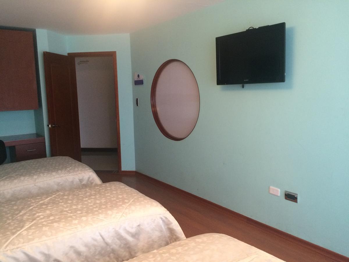 Torre De Cristal Hotel *