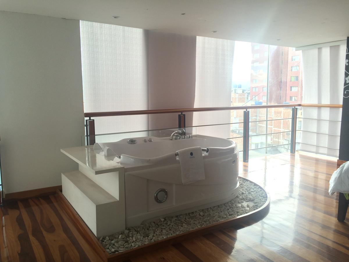 Torre De Cristal Hotel *